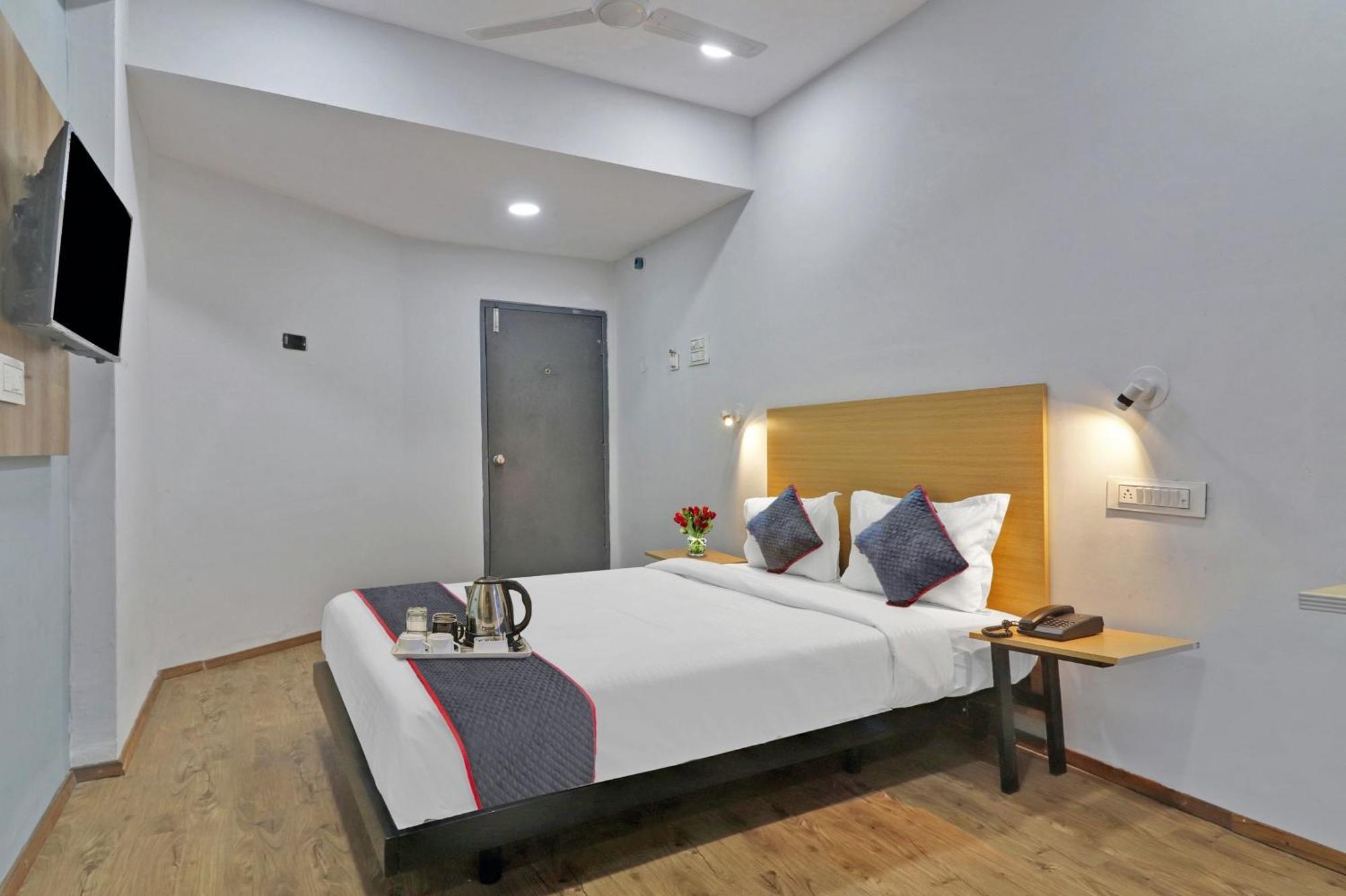 מלון היידראבד Townhouse S Continental מראה חיצוני תמונה