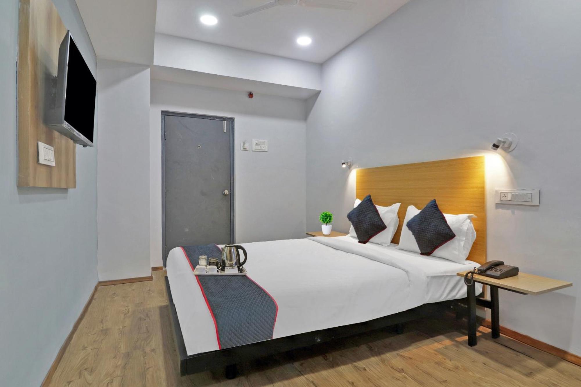 מלון היידראבד Townhouse S Continental מראה חיצוני תמונה